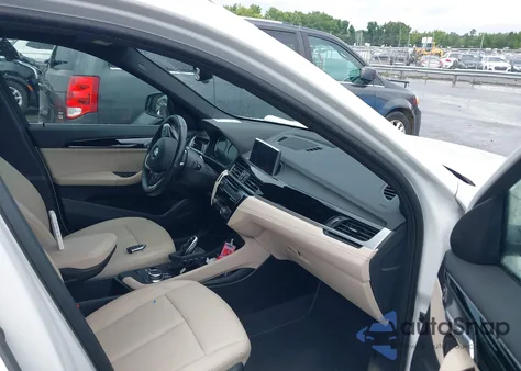 2021 BMW X1 Sdrive28I z USA, uszkodzony, nr VIN WBXJG7C04M5U29707